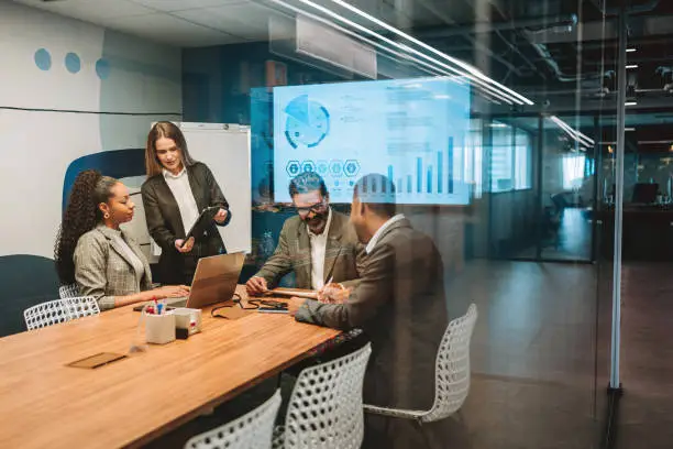 Gestão de Negócios — análise de KPIs e indicadores de performance